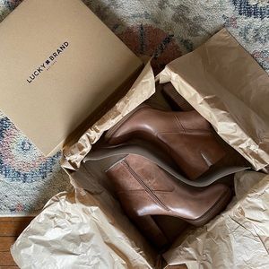 NWT Lucky Brand Light Brown Leather Heeled Booties